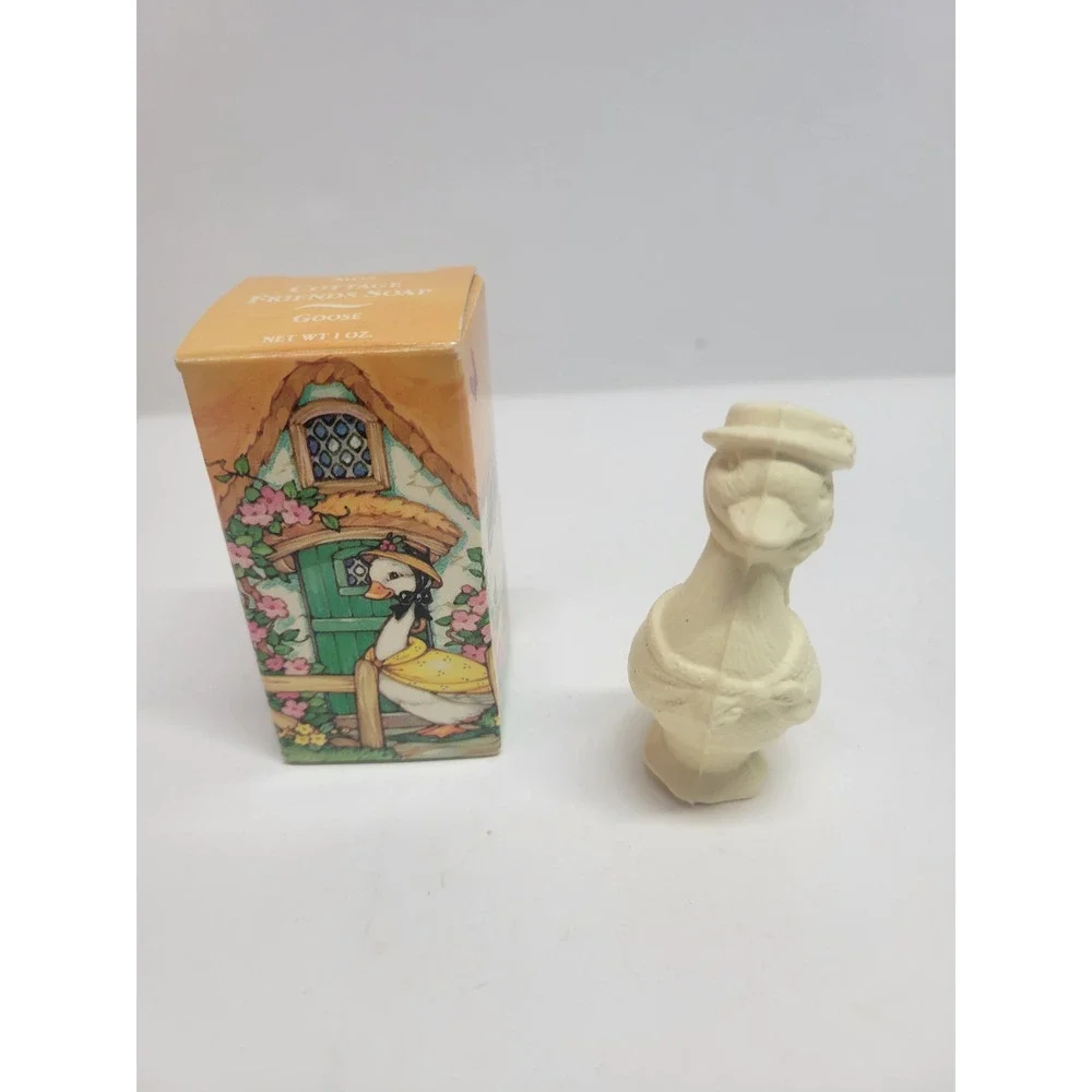 Avon Cottage Friends Soap Goose Novelty Hand Soap Orange Box Net Wt 1 oz Vintage